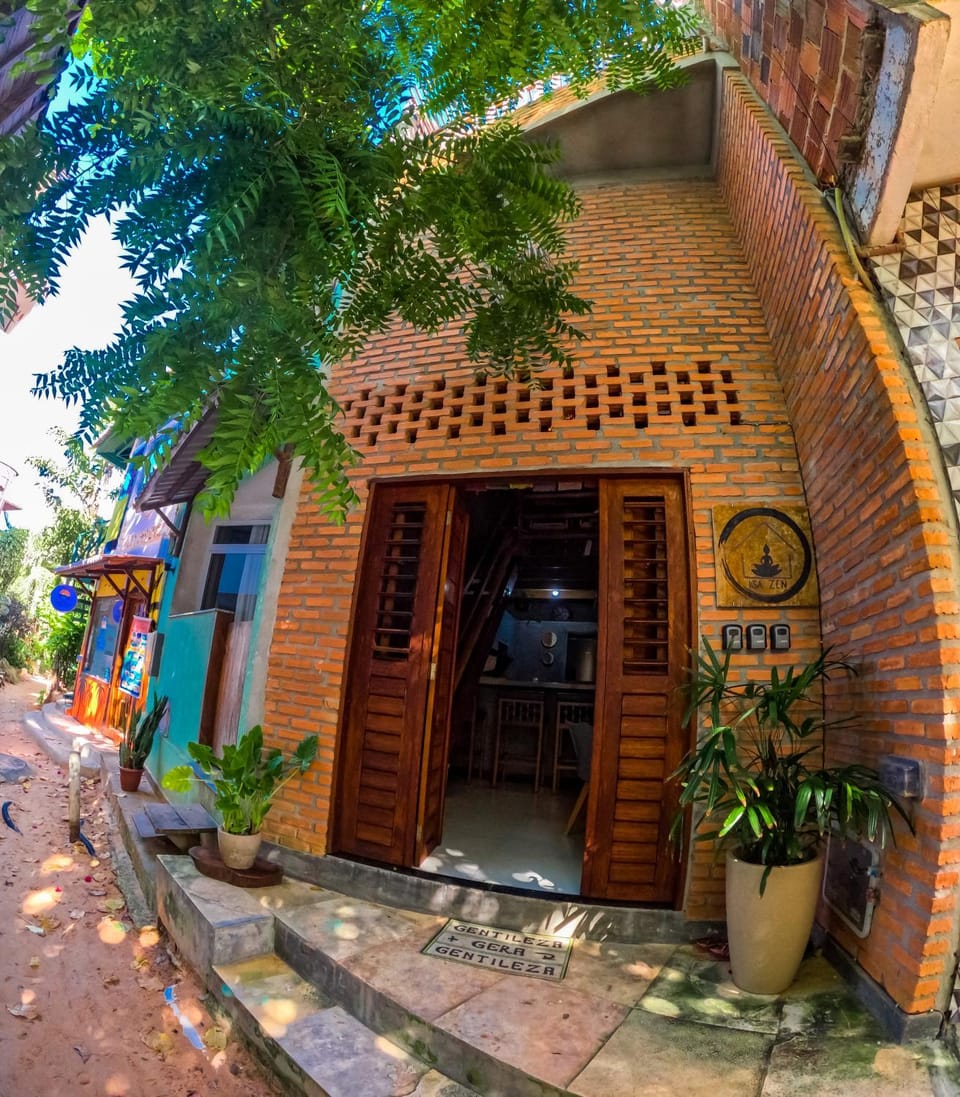 Property building, Street view