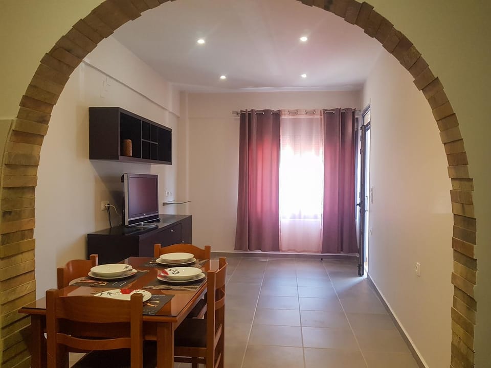 TV and multimedia, Living room, Dining area