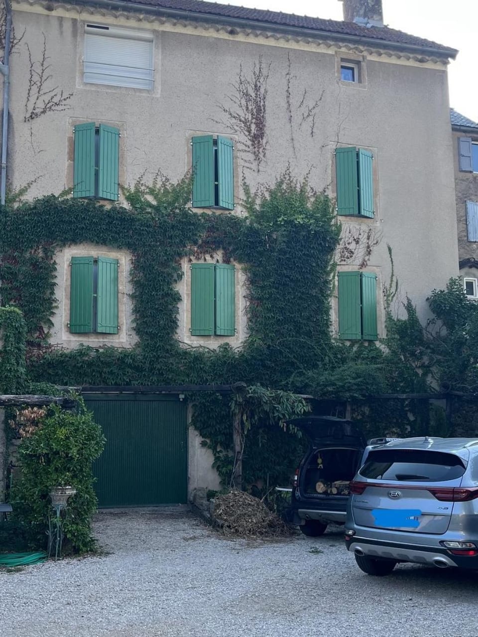Property building, Facade/entrance, Parking