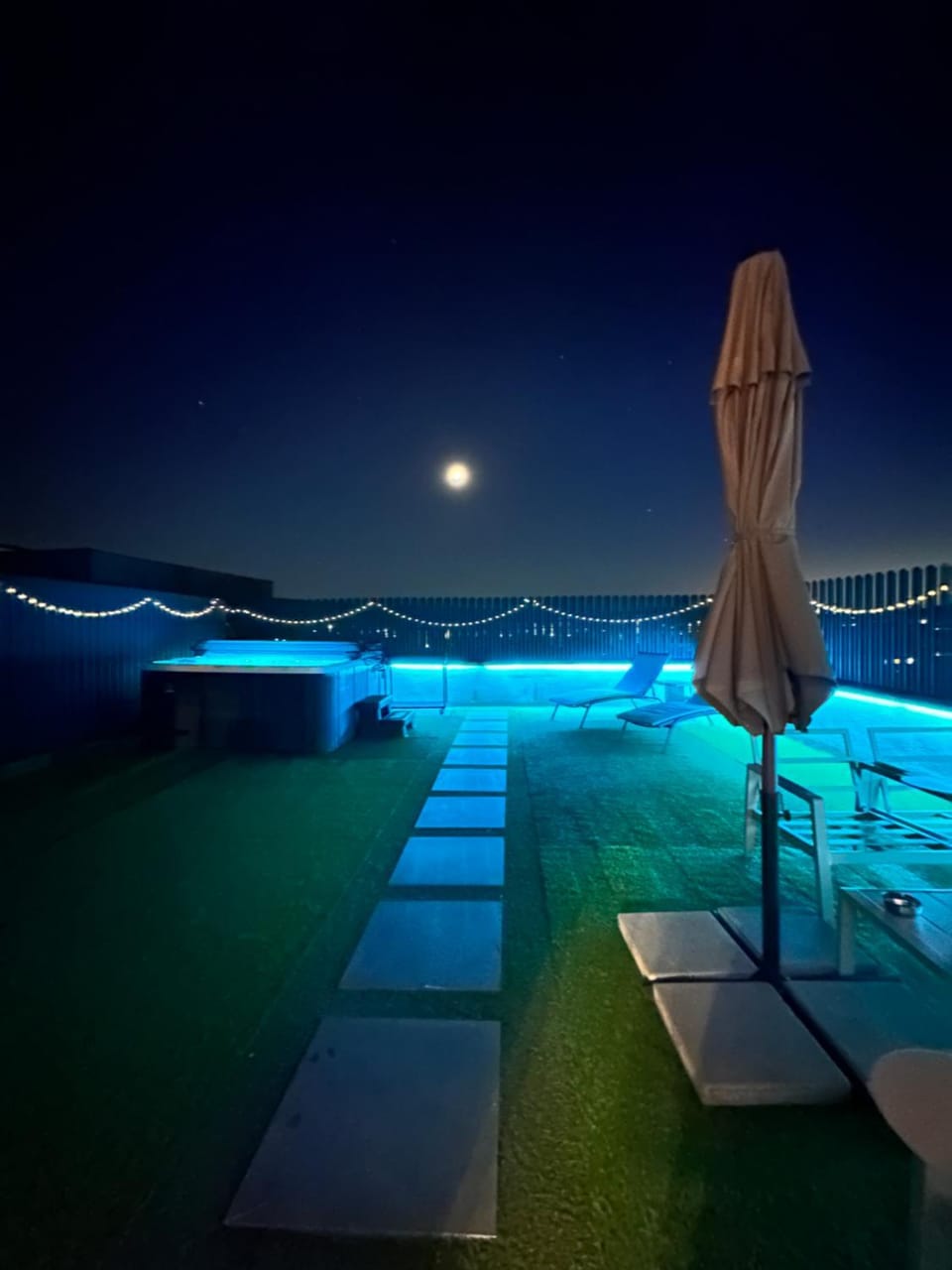 Night, Natural landscape, Balcony/Terrace, Pool view, Swimming pool