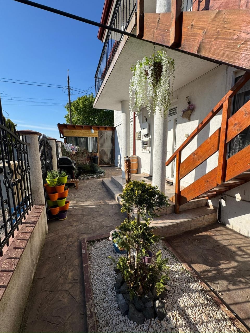 Property building, Day