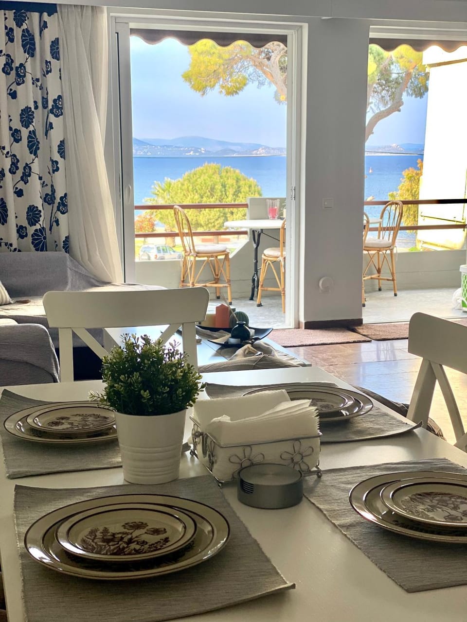 Dining area, Sea view