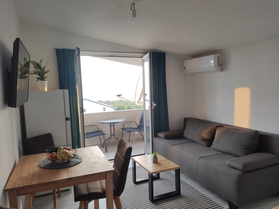 Balcony/Terrace, Living room, Seating area, Dining area
