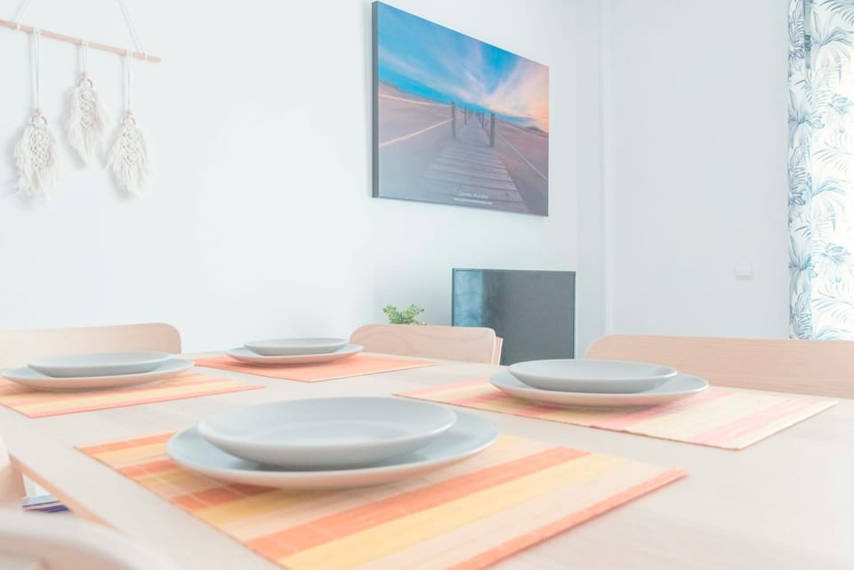 TV and multimedia, Dining area