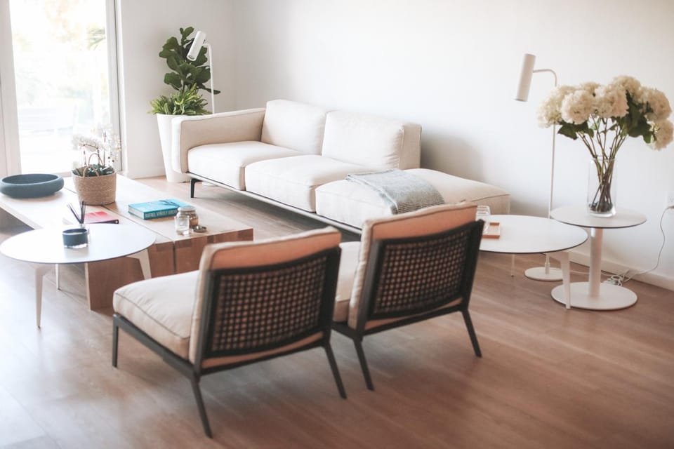 Living room, Seating area