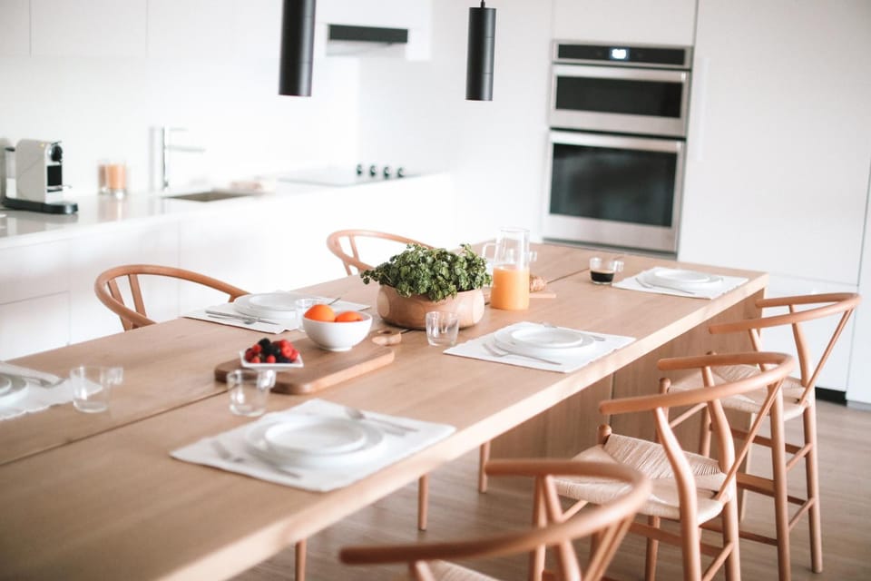 Dining area, kitchen