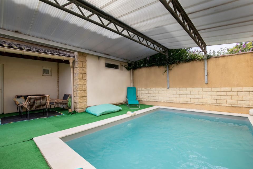 Patio, Pool view, Swimming pool, sunbed