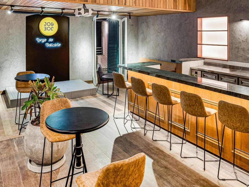 Lounge or bar