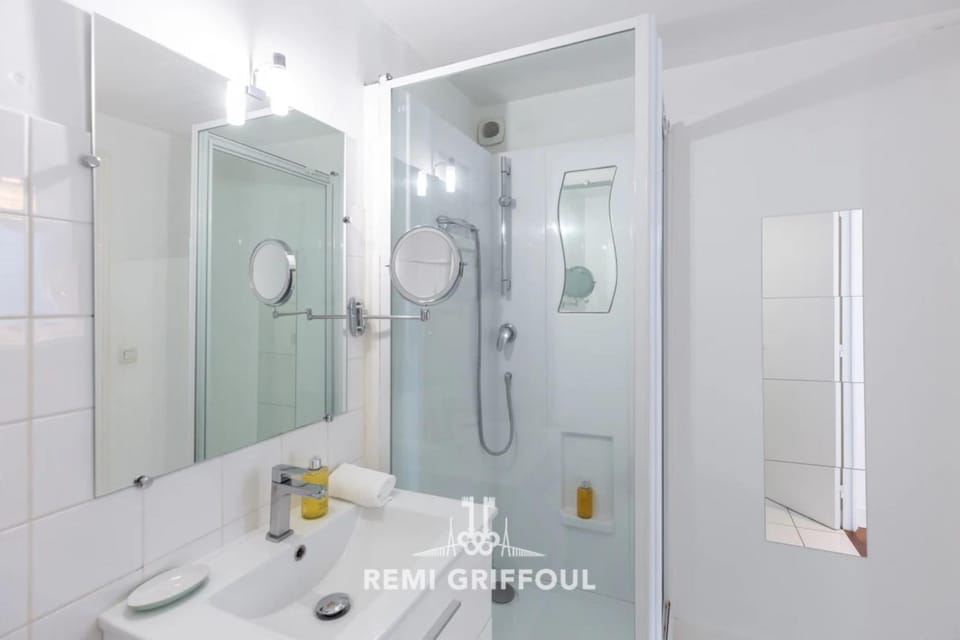 Hypolite 3 Beautiful Apartment 80 meters from the Port of Honfleur 4 Apartment in Honfleur