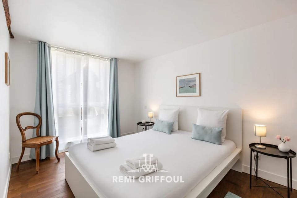 Hypolite 3 Beautiful Apartment 80 meters from the Port of Honfleur 4 Apartment in Honfleur