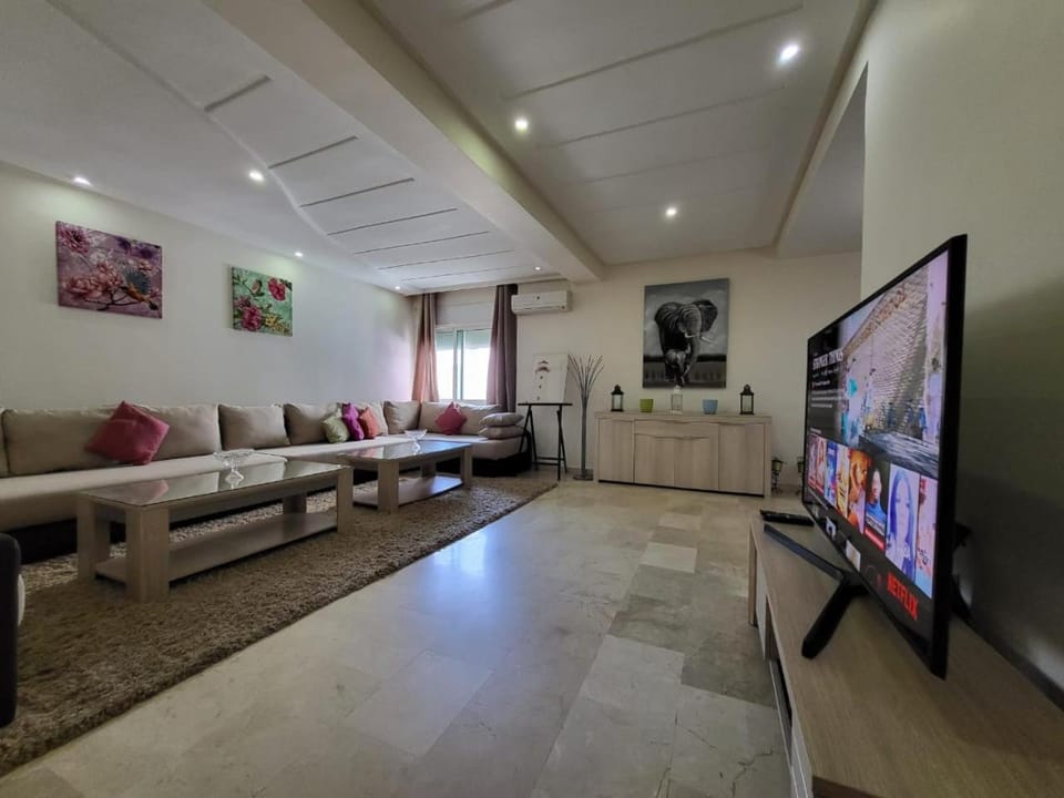 Living room, Lobby or reception