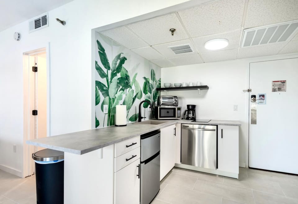 Kitchen or kitchenette