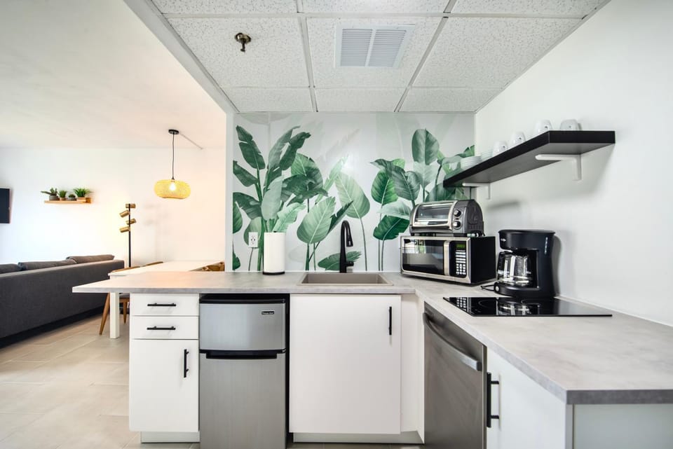 Kitchen or kitchenette