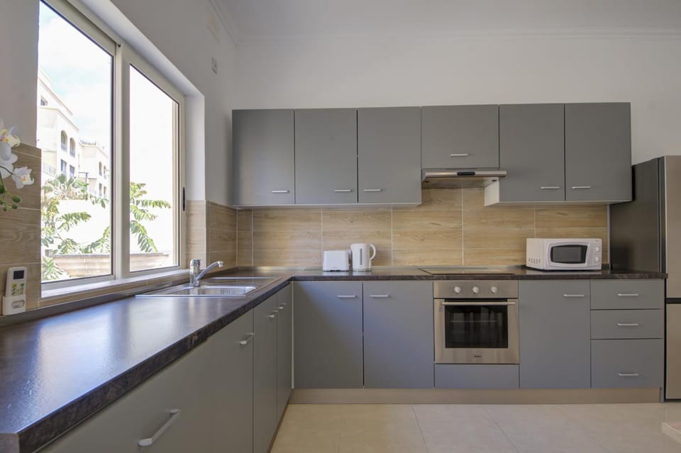 Kitchen or kitchenette, dishwasher, minibar, pet friendly, stove, toaster
