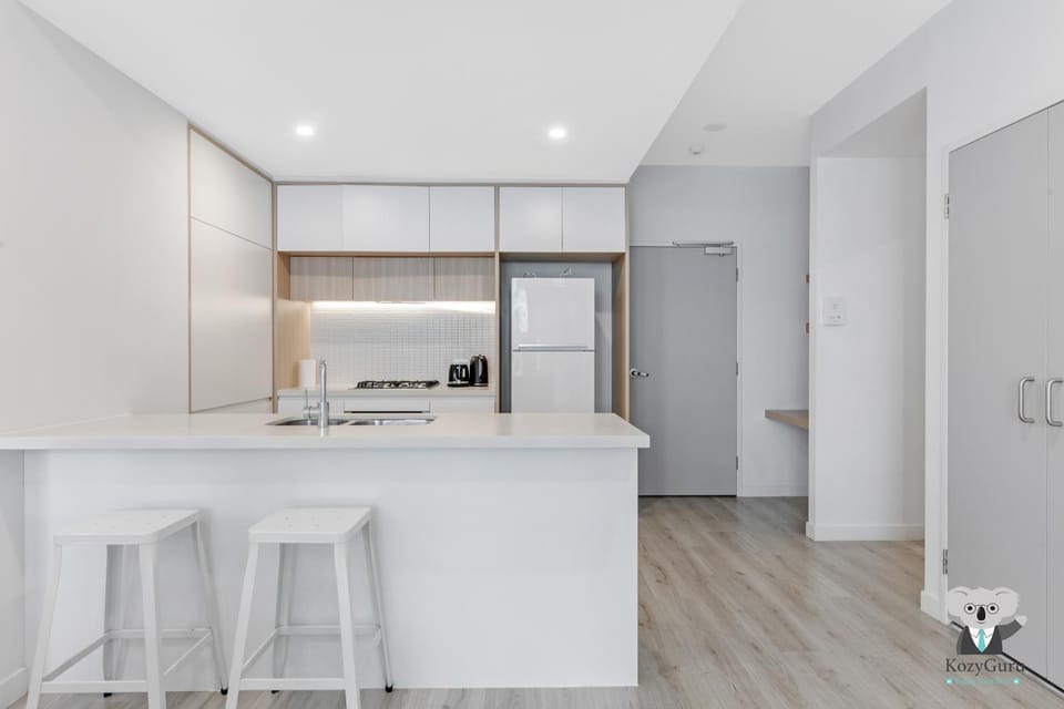 KOZYGURU Penrith Cosy 2BED 2BATH APT + FREE Parking NPE081 Apartment in Penrith