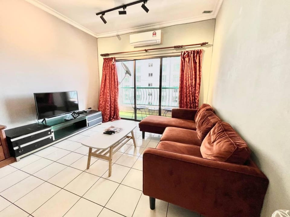MARINA COURT VACATION HOME 3 BEDROOMS - Kota Kinabalu Apartment in Kota Kinabalu
