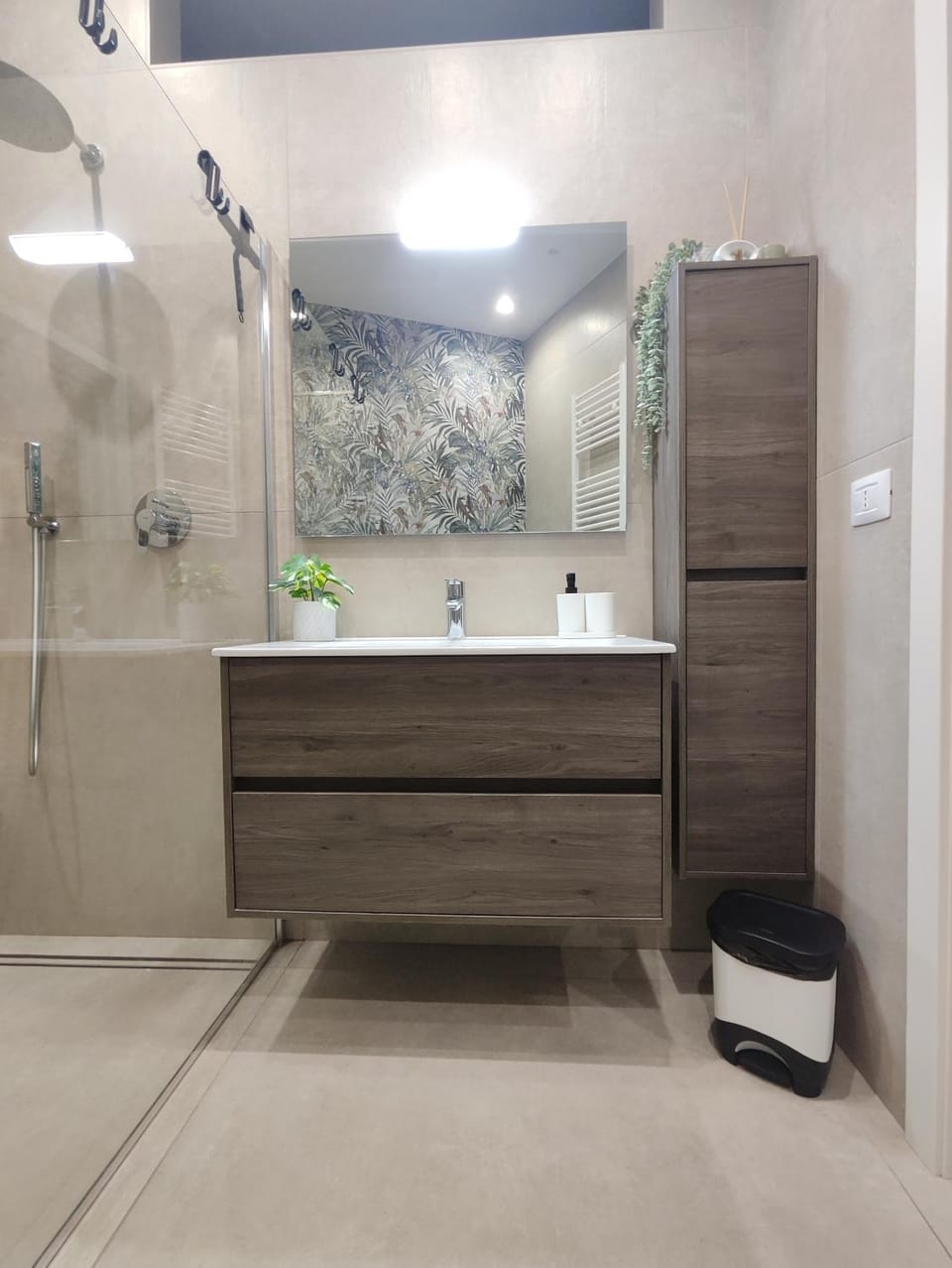 Shower, Bathroom