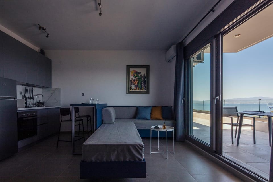 Living room, Sea view