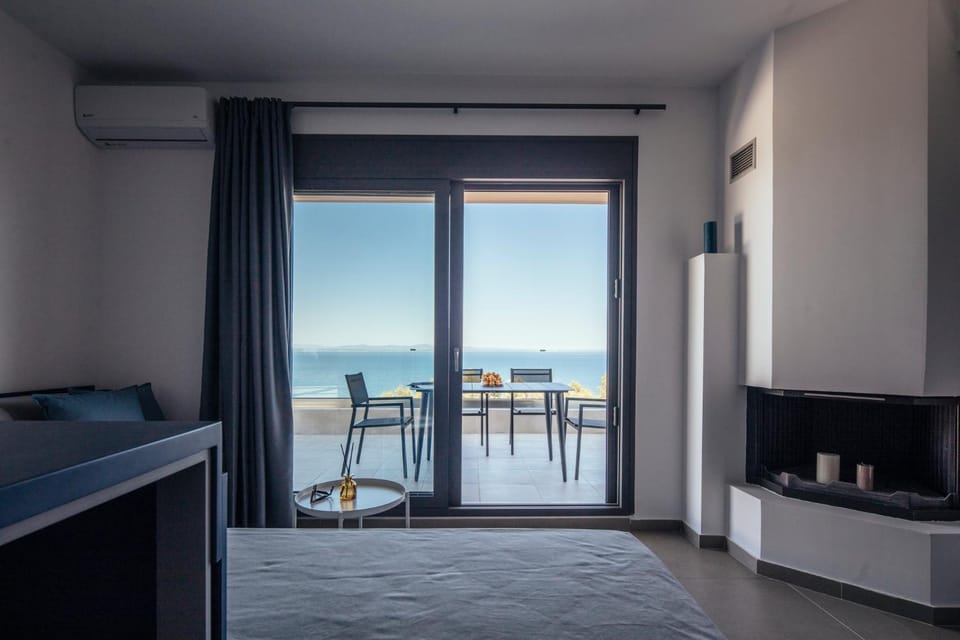 View (from property/room), Living room, Sea view