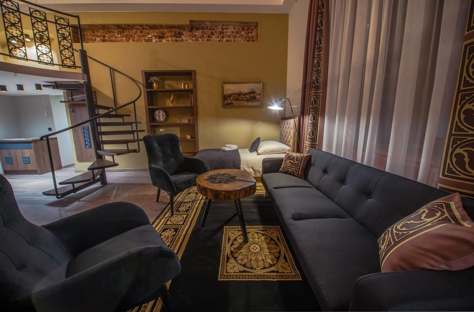 Living room, Seating area