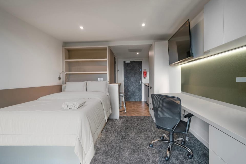Canvas Manchester, Student Residence & Summer Stays Apartment in Salford