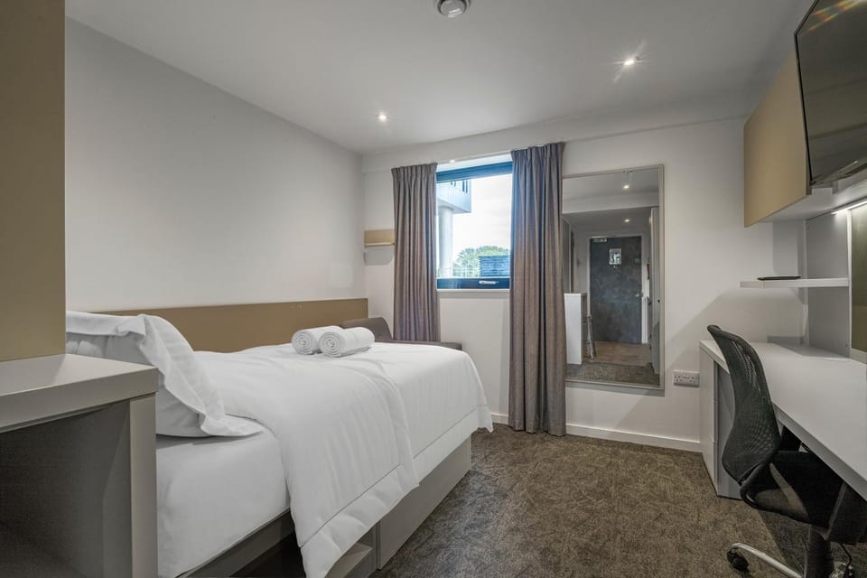 Canvas Manchester, Student Residence & Summer Stays Apartment in Salford