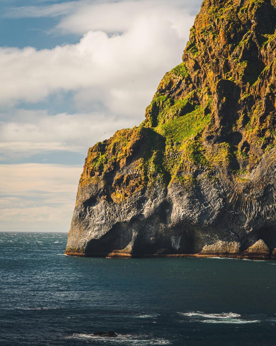 Nearby landmark, Natural landscape