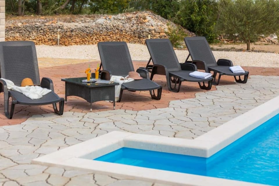 Patio, Swimming pool