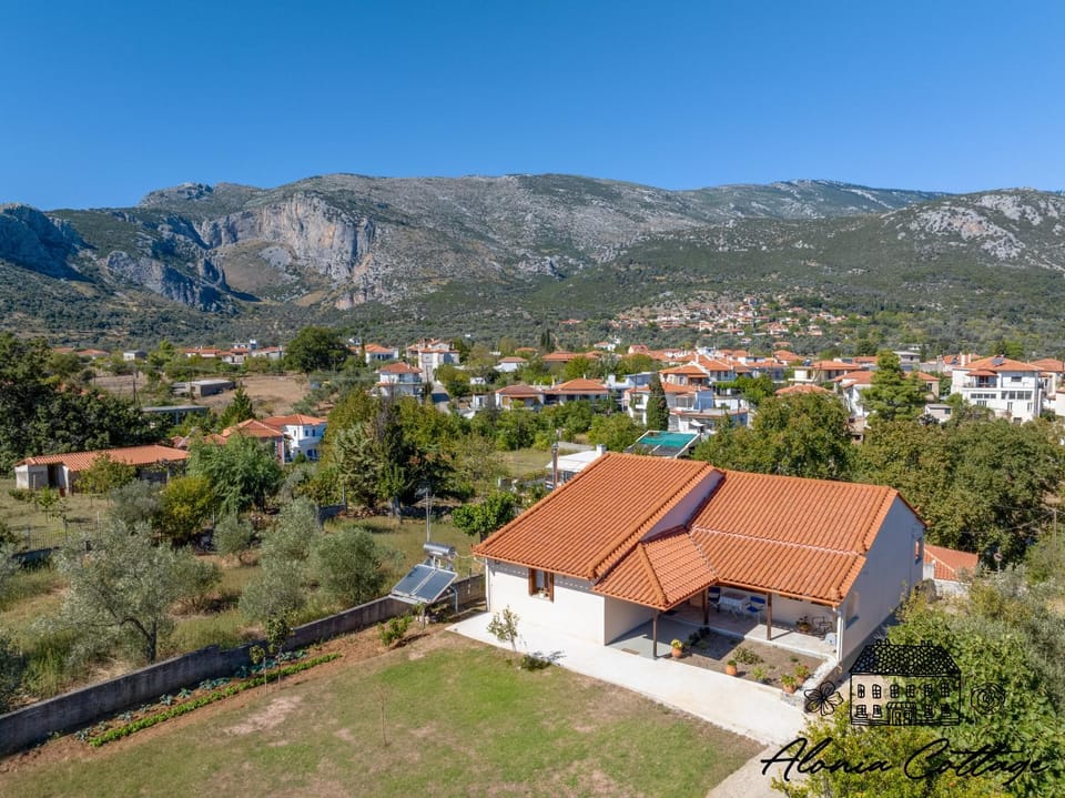 Alonia Cottage House in Euboea
