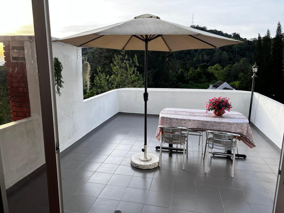 Patio, Day, View (from property/room), Balcony/Terrace