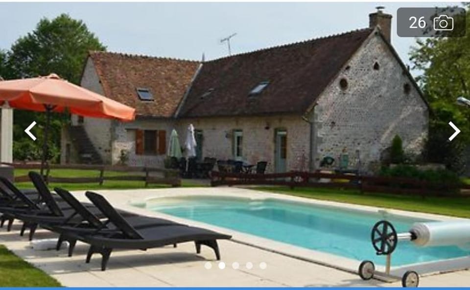 La ferme du château SAS gites et chambres d'hôtes Bed and Breakfast in Bourgogne-Franche-Comté