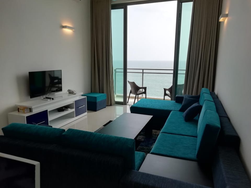 Living room, Sea view