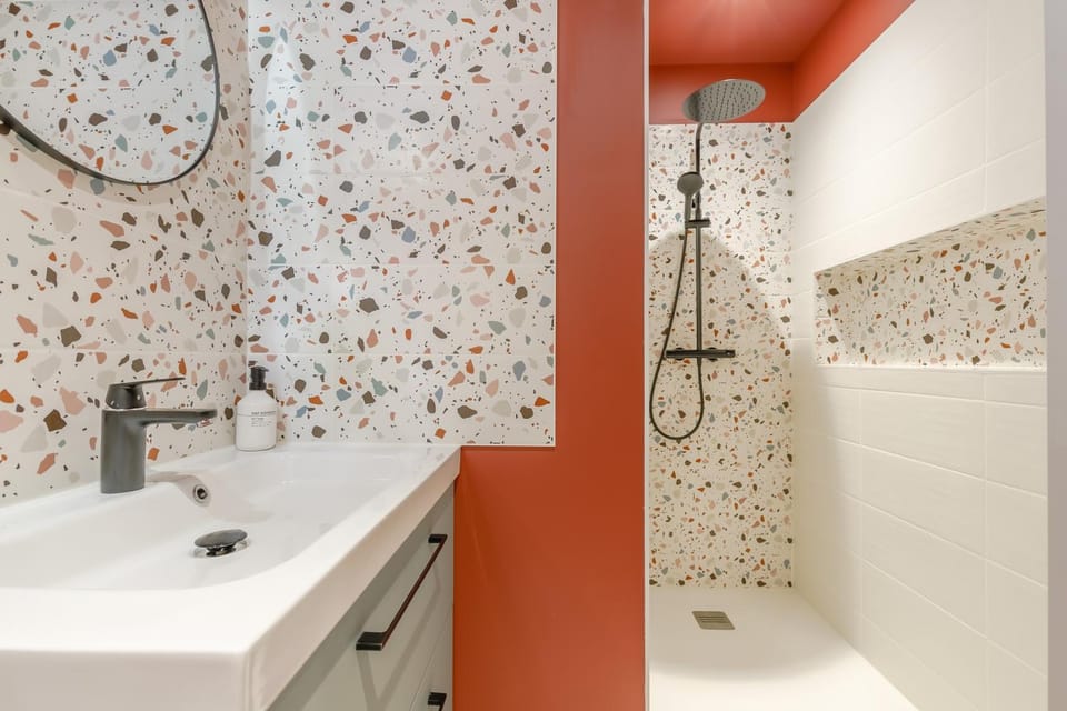 Shower, Bathroom