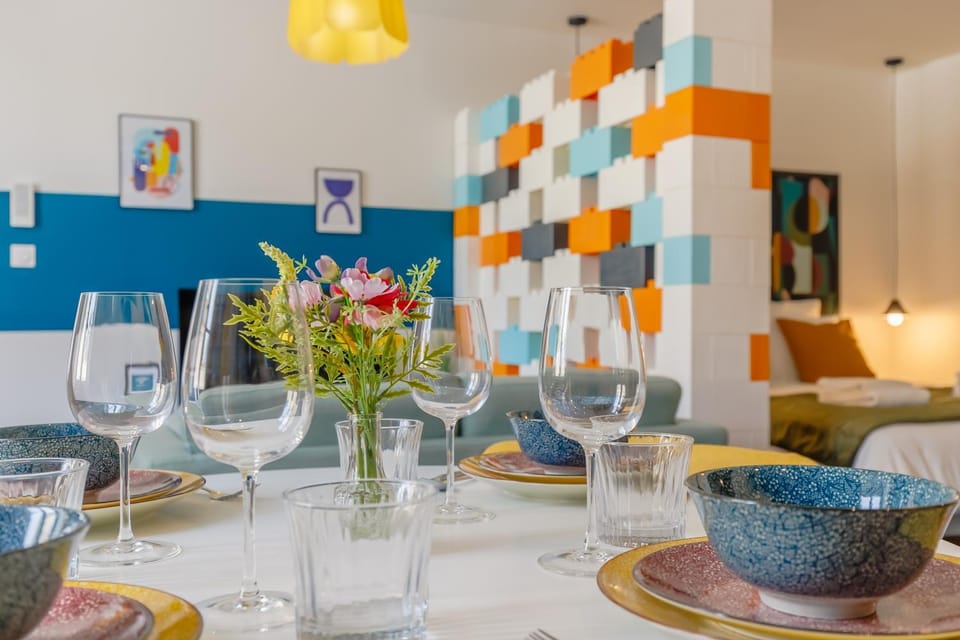 Decorative detail, Dining area