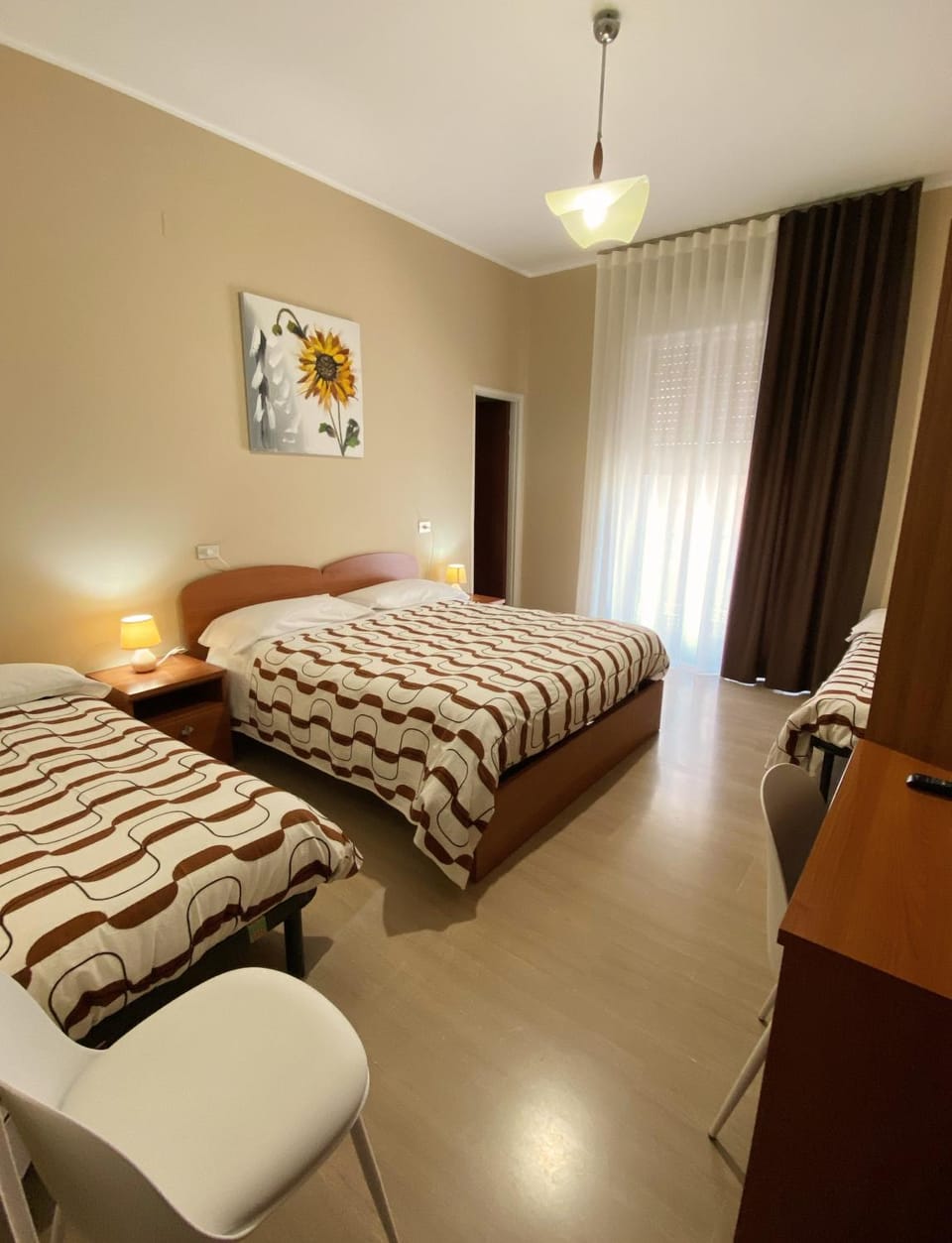 Photo of the whole room