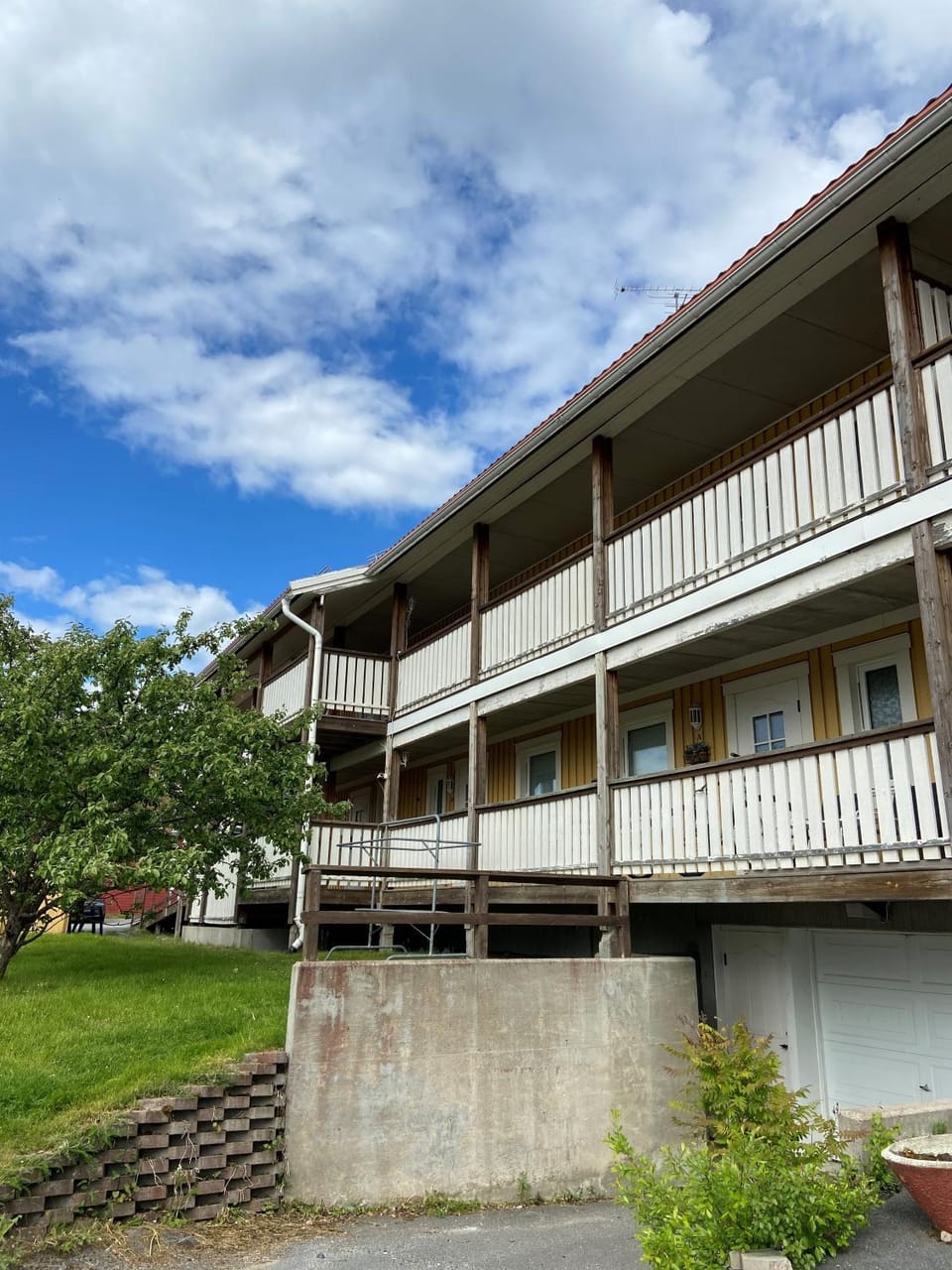 Property building, Spring, Day