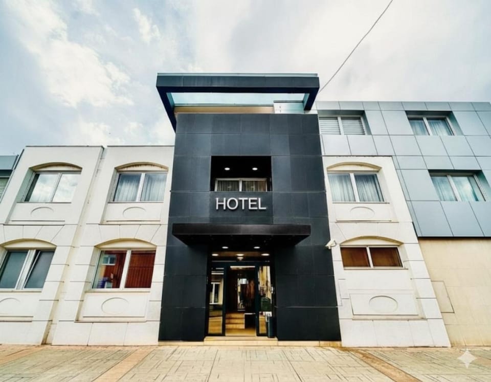 Property building, Facade/entrance