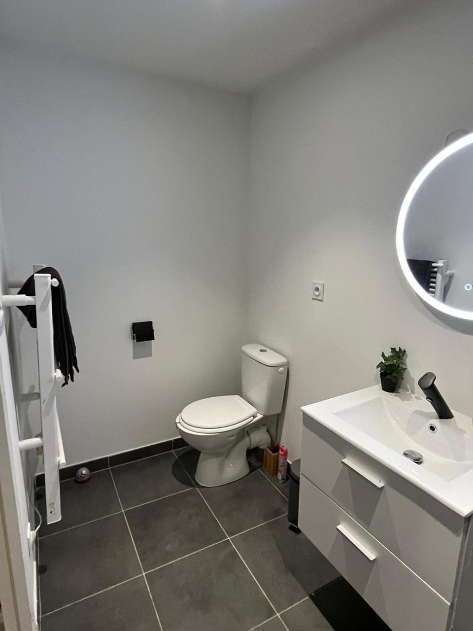 Superbe appartement avec parking gratuit sur place Apartment in Bourgogne-Franche-Comté