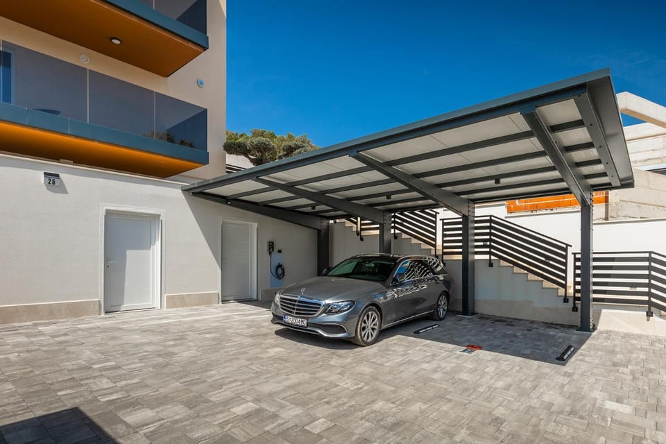 Exclusive apartments Ellen & Micol-with 3 free Mountain Bikes Apartment in Pula