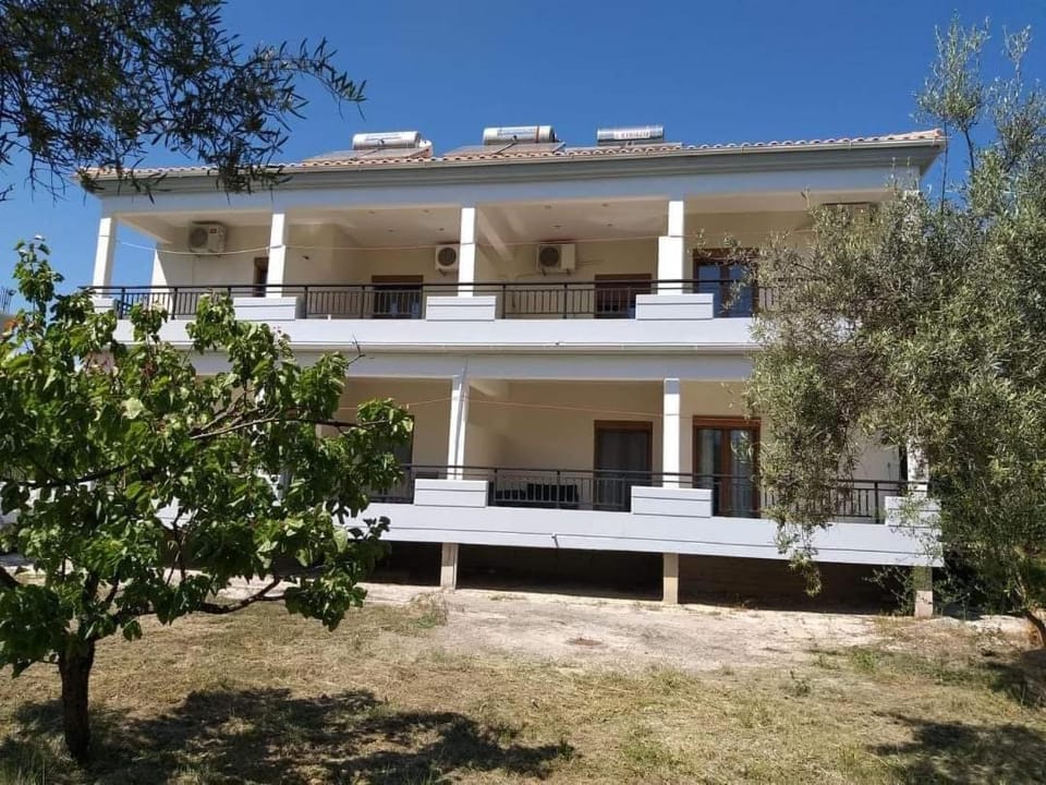 Chris Apartment Apartment in Lefkada, Lefkada Municipality, Greece