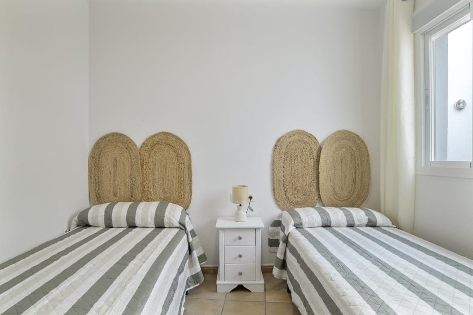 Property building, Living room, Bedroom