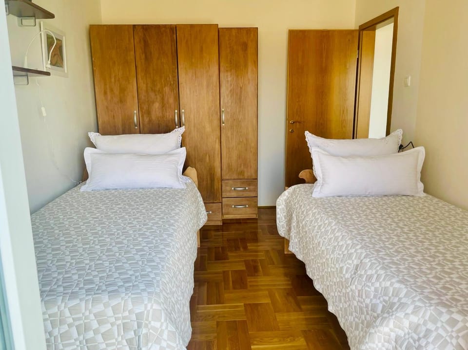 Bedroom, children