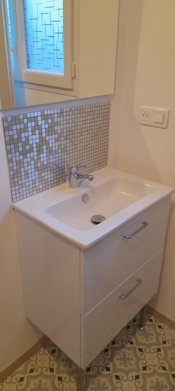 Locations IDEALOGIS Studios et T2 avec WIFI LAVERIE VELOS Apartment in Nouvelle-Aquitaine