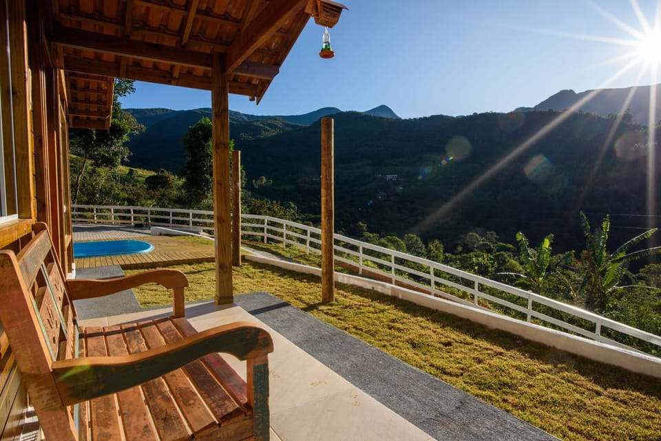 Balcony/Terrace, Mountain view