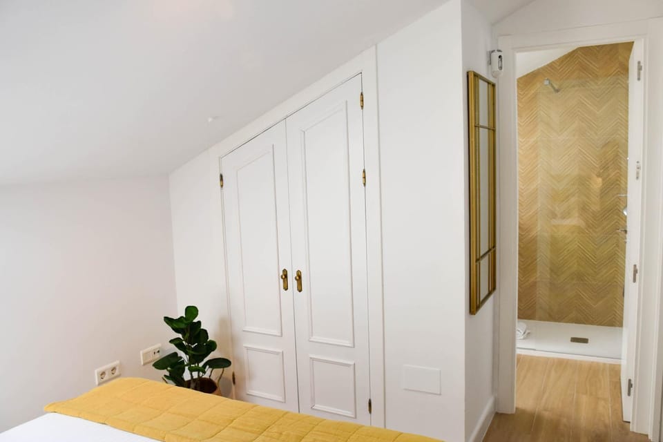 Bedroom, wardrobe