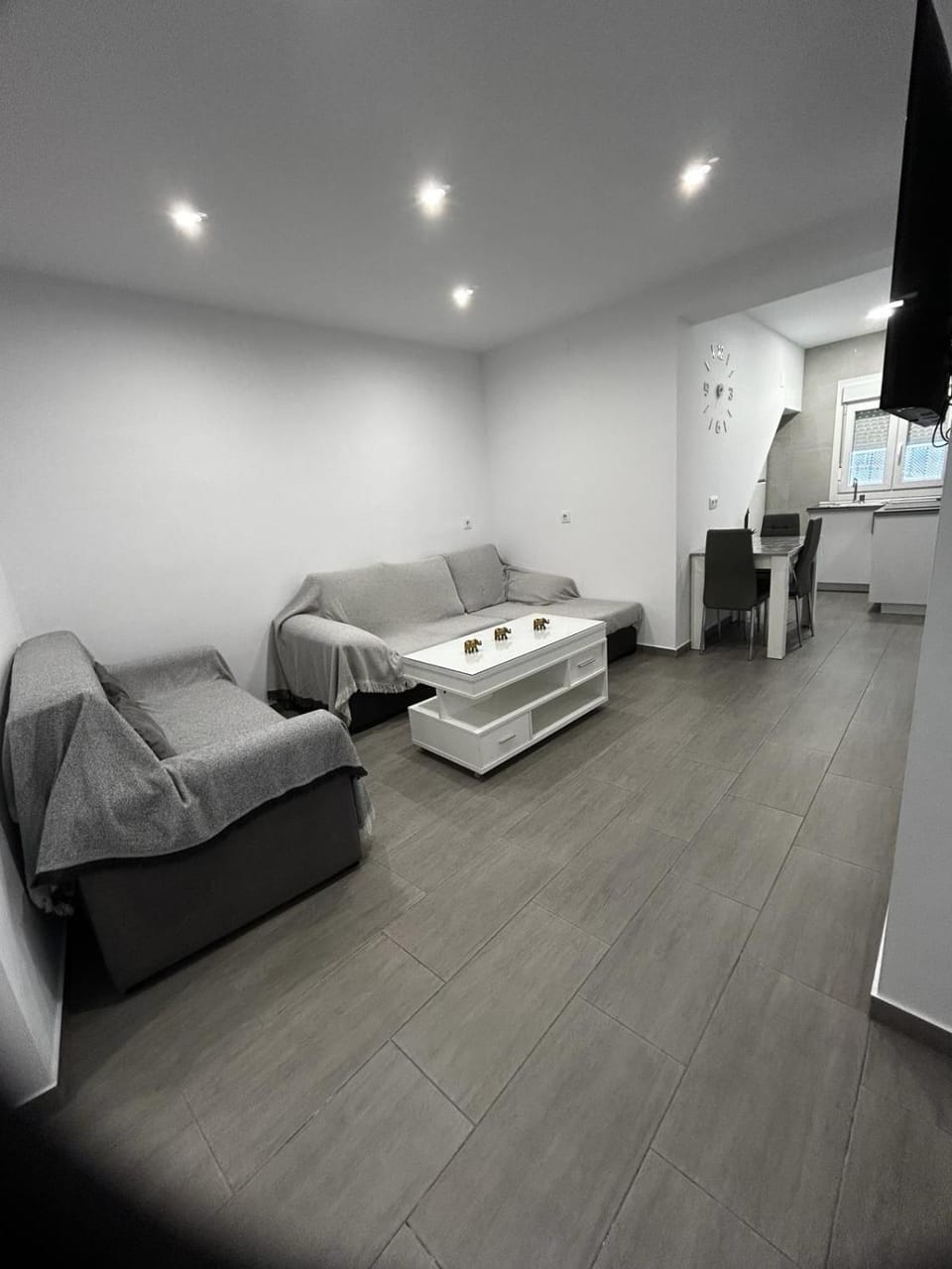 TV and multimedia, Living room