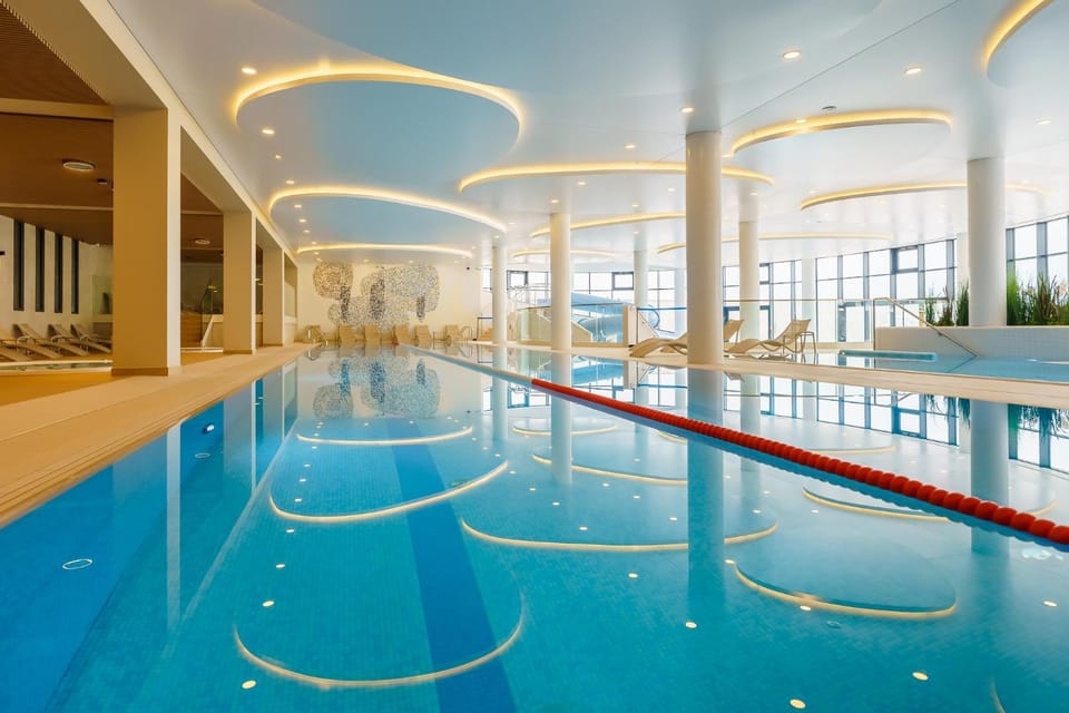 Swimming pool, Swimming pool