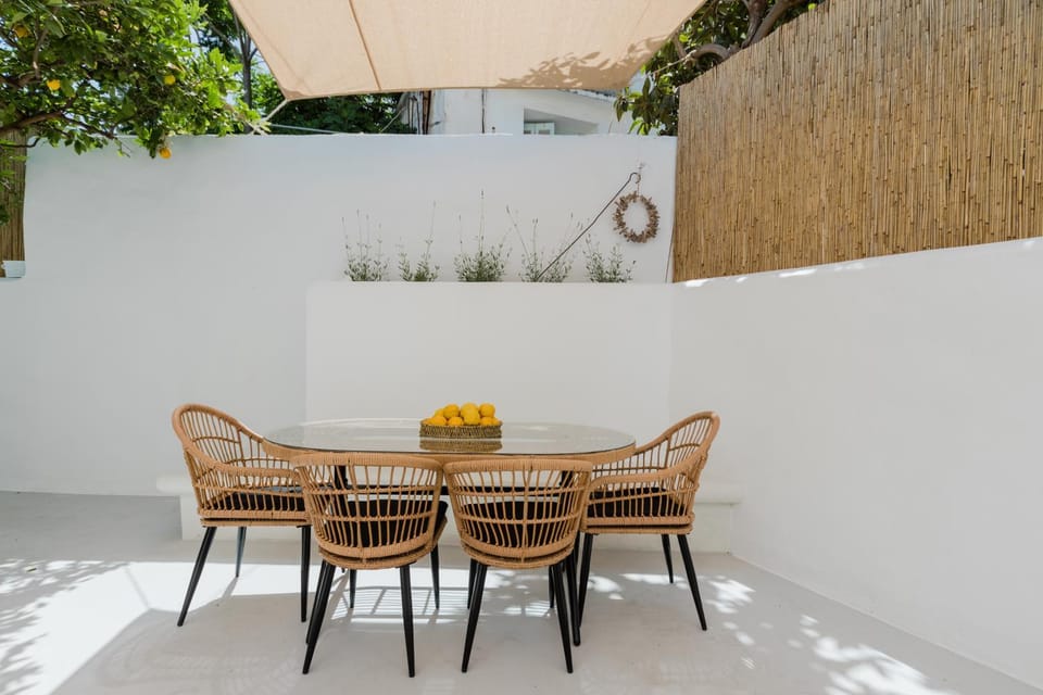 Patio, Balcony/Terrace