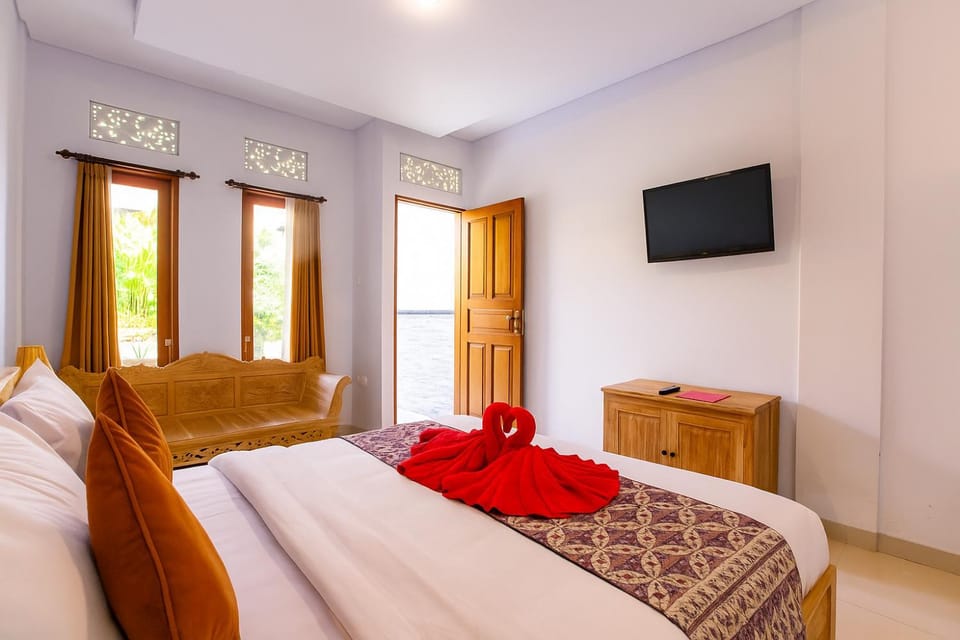 Bed, TV and multimedia, Photo of the whole room, Bedroom, towels