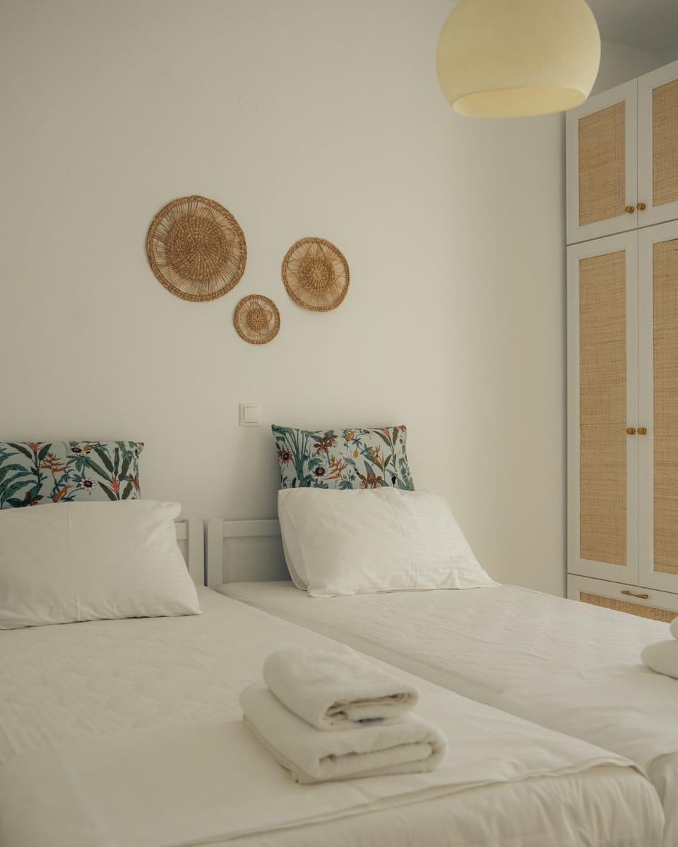 Bed, Photo of the whole room, Bedroom, towels, wardrobe